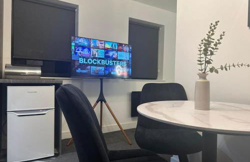 Adam Court Apartments - PE1 - Contractor Friendly - Choice of Studios or 1 Bed Apartments - Free Parking - Sofa Beds - Sky TV - Full Kitchen - Washer Dryer - WiFi - Foto 15