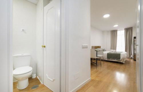 Luxury IV - Ferga Suites - Photo 27