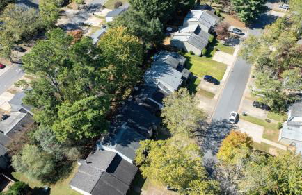 Heritage Haus - Luxe 2BR w Deck, Pets OK, Wi-fi, Near Marietta Sq - Foto 47