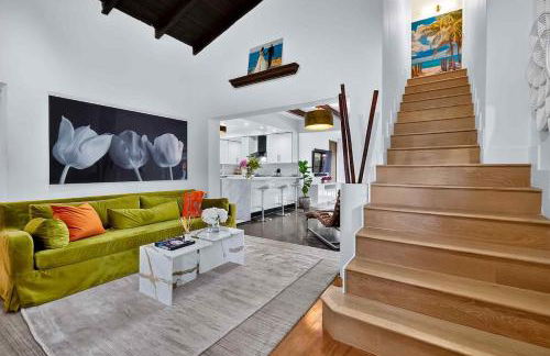 Villa 800 - 3 BEDROOM - 3 AND A HALF BATHROOMS -6 BEDS- Spa like Retreat Saline Pool & Jacuzzi - Foto 8