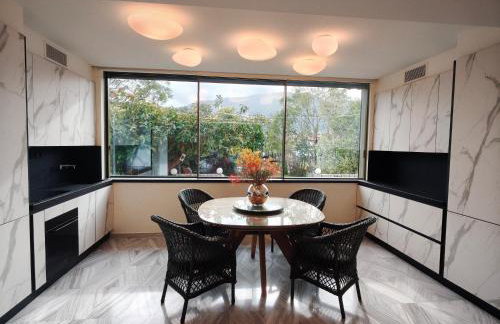 Sandy's Superior Suite - Photo 22