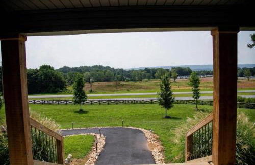 Southern Comfort Retreat with a private hot tub - Foto 13