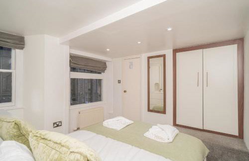 Georgian Elegance with Patio Garden West End - Pass the Keys - Foto 18