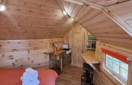 Tree Top Cabin with Private Hot Tub - Foto 5