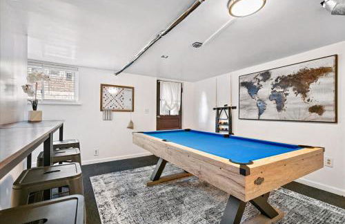 Cozy Southside Pitt home w/ Pool Table +Yard - Foto 11