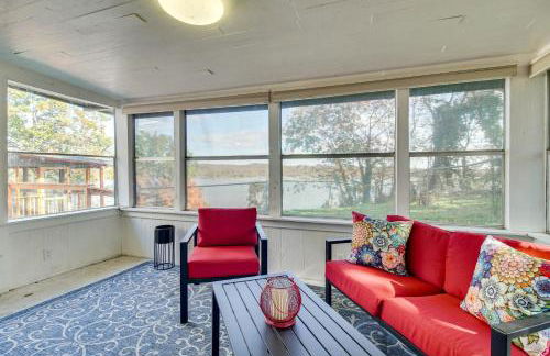 Waterfront StoneHaven at Reed Point with Swim Spa! - Foto 27