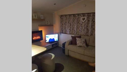 Deluxe 3 bedroomed caravan on Marton Mere with CH DG and decking - Foto 3