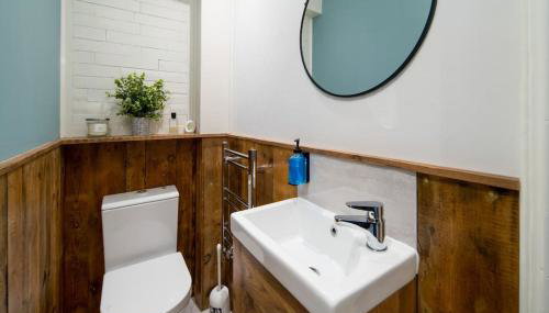 Captain's Cottage - 1BR, Garden, 2-Min Walk to High St - Foto 4