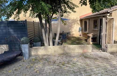 Jolie petite maison Avignon - Montfavet - Photo 27