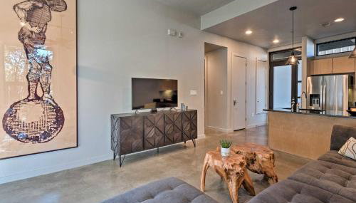 Urban Escape in SoLA with Private Patio! - Foto 2