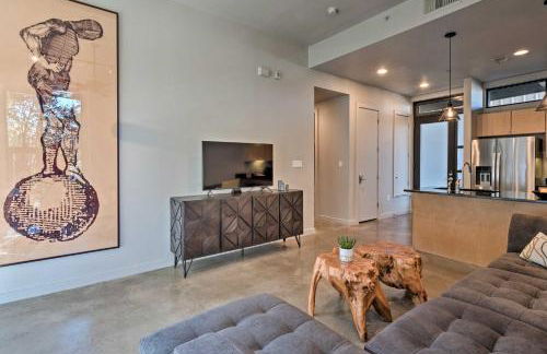 Urban Escape in SoLA with Private Patio! - Foto 2