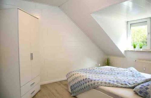 Moderne Wohnung mit Balkon, Küche, Garten Smart-TV - Photo 3