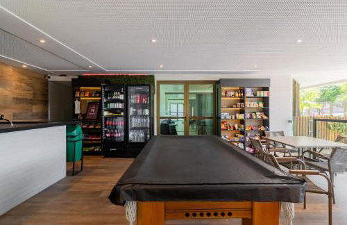 Apartamento com VISTA maravilhosa no bairro do Pina! Cozinha completa, Wi-Fi, Ar Condicionado e máquina de lavar - Condomínio com Estacionamento, Recepção 24h, Piscina e Academia - Foto 31