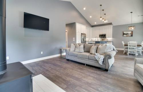 Riverfront Salesville Cabin Rental with Shared Dock! - Foto 6