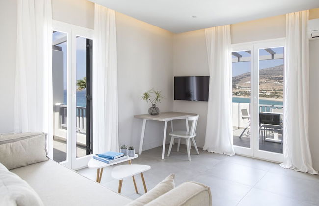 Poseidon of Paros - Photo 30