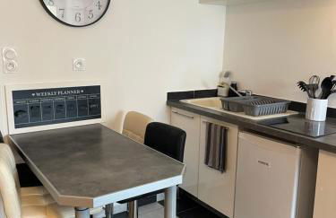 T2 Cosy avec jardin et parking gratuit à Troyes - Foto 3