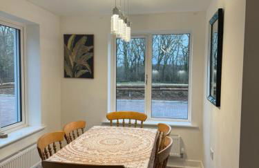 3 Bedroom Brand New Whiteley Home with Hot Tub - Photo 6