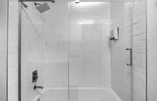 Wild Dog Cabin - Photo 33