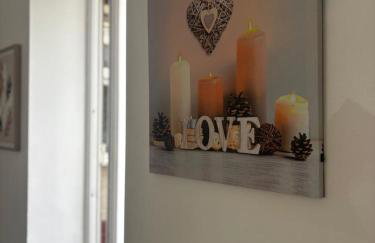 Charming 1BR Garden Retreat Near Downtown - Foto 19