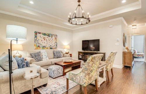 Gorgeous College Station Townhome with Patio! - Foto 2