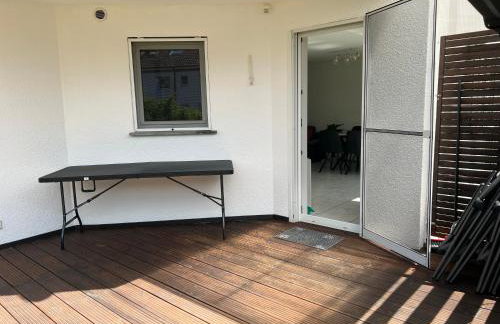 Design-Terrasse-7 Personen-Netflix-Garage-Seenah - Foto 61