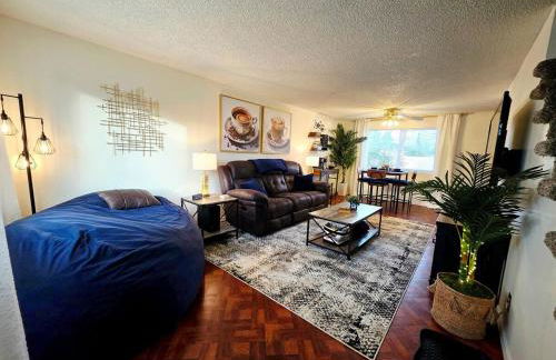 Cozy Luxury - King Bed, Coffee Bar, Sleeps 5 - Foto 17