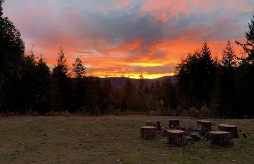 Secluded Safari Tent Perfect for a Glamping Getaway near Blue Lake, California - Foto 10