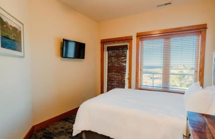 Chimmi House - Waterfront 3-Bedroom, 3-Bathroom Suite at REAL Watersports - Foto 12