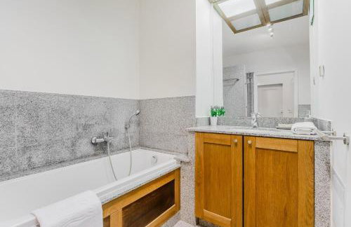 MetroPoint Apartments at Słomińskiego Street - Foto 39