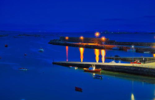 Lujo y vistas panorámicas en primera línea de mar - Foto 3