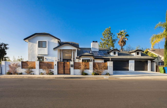 Dona Teresa by Avantstay Home Studio, City Views - Photo 53