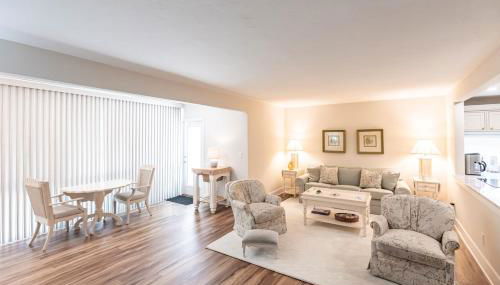 6023 WPW Townhome with Picturesque Pond View - Foto 3