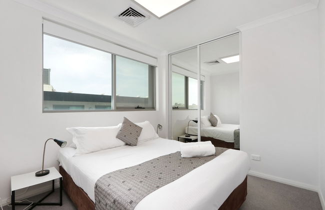 188 Apartments - Photo 2