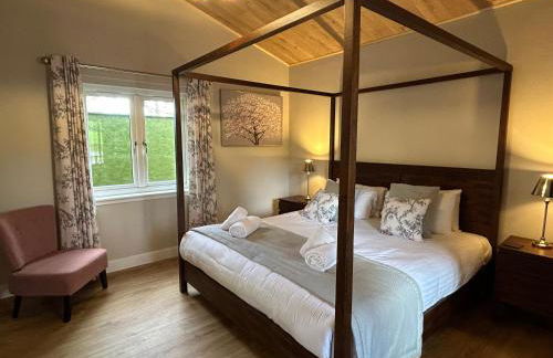 Breckland Lodge 2 with Hot Tub - Foto 5