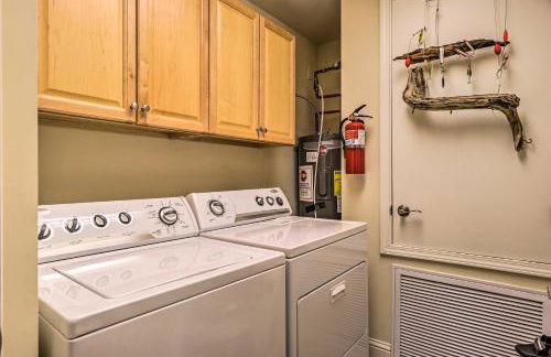 Beachfront Dauphin Island Condo with 2 Pools and Sauna - Foto 20