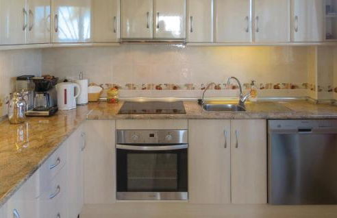 Beautiful Home In Quesada-Rojales - Foto 17