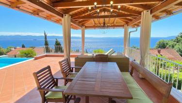 VILLA LOVRAN - 150 m to the beach - infinity pool - incredible sea view - fitness gym - Foto 5