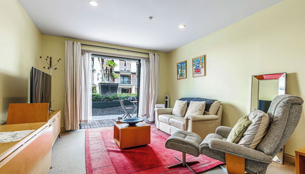 Viaduct Studio + Parking + Wine by Zodiak Stays - Foto 5, Zona de estar