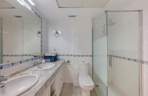 Bright Chalet with Swimming Pool and Close to Sea - Photo 38