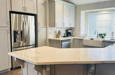 Contemporary, newly renovated and great location - Foto 3