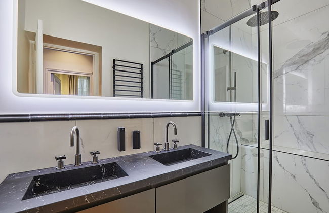 Amazing Apartment Saint Germain des Pres With A-C - Foto 14