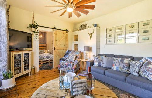 Walk to Dtwn Shops and Eats Sturgeon Bay Retreat - Photo 4