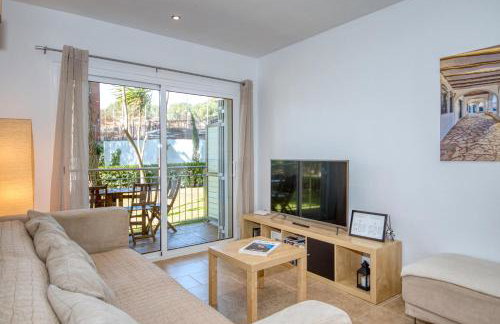 Apartment with Pool and Tennis - Foto 7