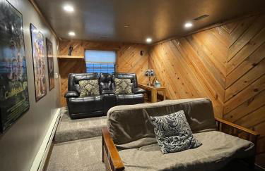 The Great Outdoors - Fantastic home - Lake Cascade - Game room - A/C - Lots of parking - Foto 59