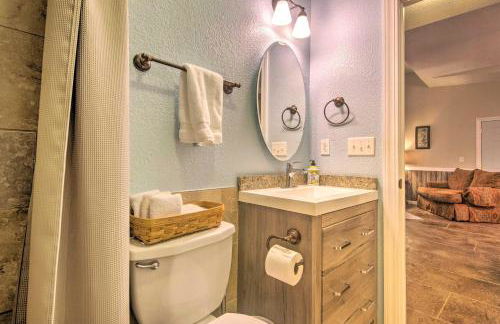 St Charles Hilltop Mansion with Mod Interior! - Foto 15