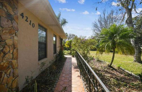 TRANQUILITY! PRIVATE Gated Estate! Boats, RVs OK! Has Separate Apt, Fishing, Hiking, LOW Rates! - Foto 86