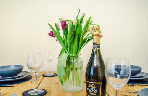 2 Bedroom Home Sleeps 4 Ideal for Long Stays and Business Trips - Foto 58