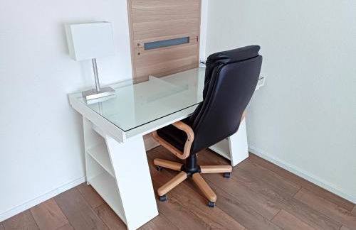 Appartement cosy dans une maison calme et parking gratuit avec borne - Foto 15