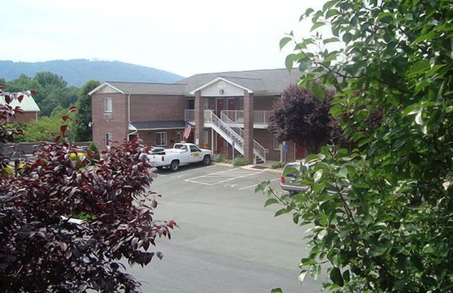 Affordable Suites Charlottesville - Photo 25