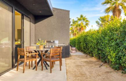 Blackhaus Suites by AvantStay – Modern Comfort in Downtown Palm Springs - Foto 14